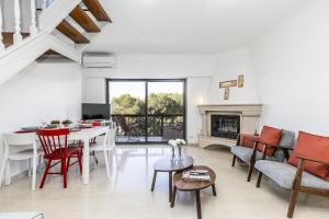 Guia Alamos Duplex Apartment