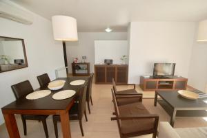 Gull - Apartment in resort with pool, free Wi-Fi, 250m from the beach