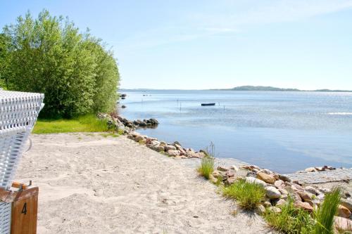 Gutshof Ostseeblick Ferienwohnungen FeWo 1 Terrasse, Meerblick, Gartennutzung
