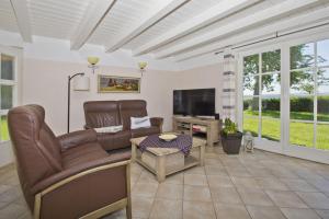Gutshof Ostseeblick Ferienwohnungen FeWo 1 Terrasse, Meerblick, Gartennutzung