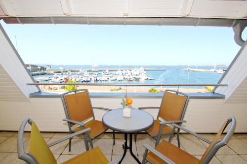 Hafenhäuser Wiek FeWo 01 Balkon, Meerblick