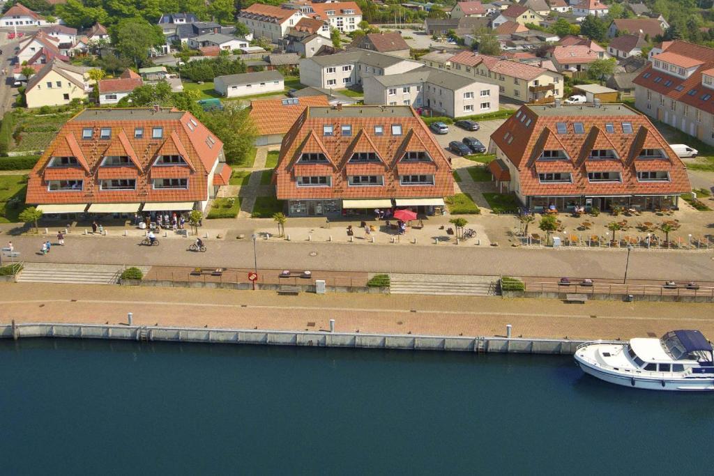 Appartement Hafenhäuser Wiek FeWo 04 Balkon, Meerblick Am Hafen 4-6 4-6 18556 Wiek auf Rügen