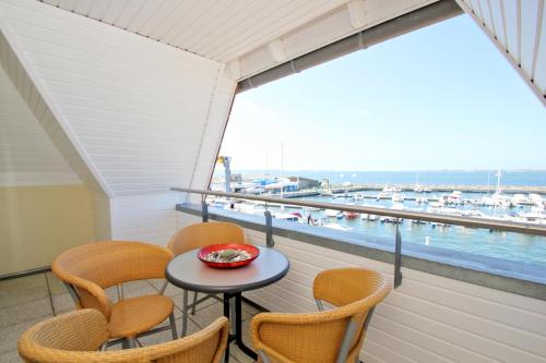 Hafenhäuser Wiek FeWo 04 Balkon, Meerblick