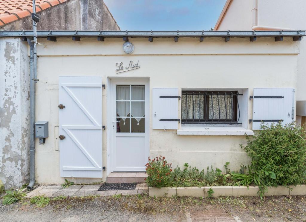 Hafenhäuser Wiek FeWo 06 Balkon, Meerblick 18556 Wiek auf Rügen