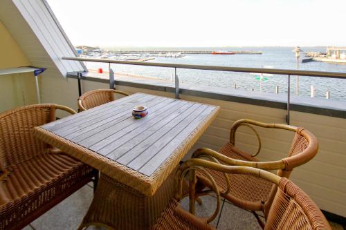 Hafenhäuser Wiek FeWo 15 Balkon, Meerblick