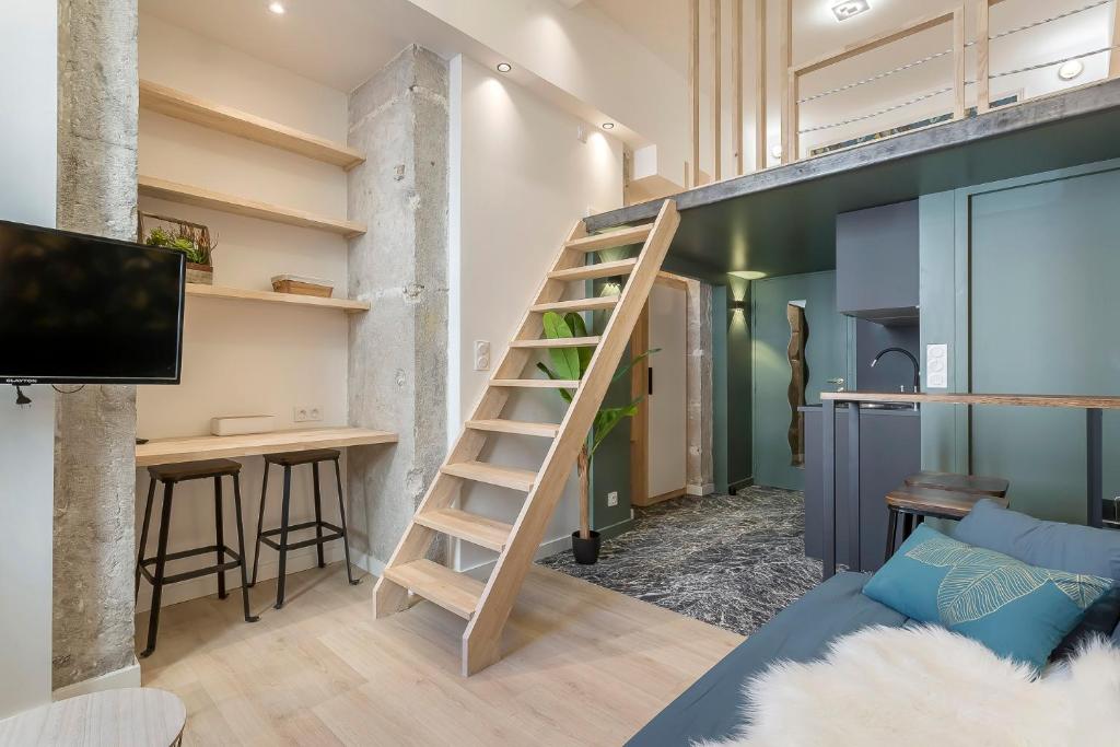 Hamac Suites Meissonnier 2 3 Place Meissonier, 69001 Lyon