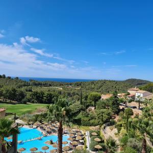 Appartement HAMEAU DES AMANDIERS - vue mer, golf et vignes Résidence Hameau des Amandiers 83270 Saint-Cyr-sur-Mer Provence-Alpes-Côte d\'Azur