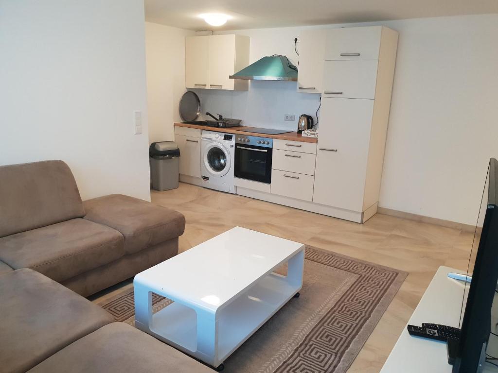 Appartement Hanin 5 Landwehrstraße 22 80336 Munich