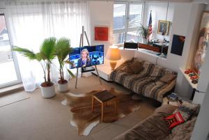 HANSA PENTHOUSe