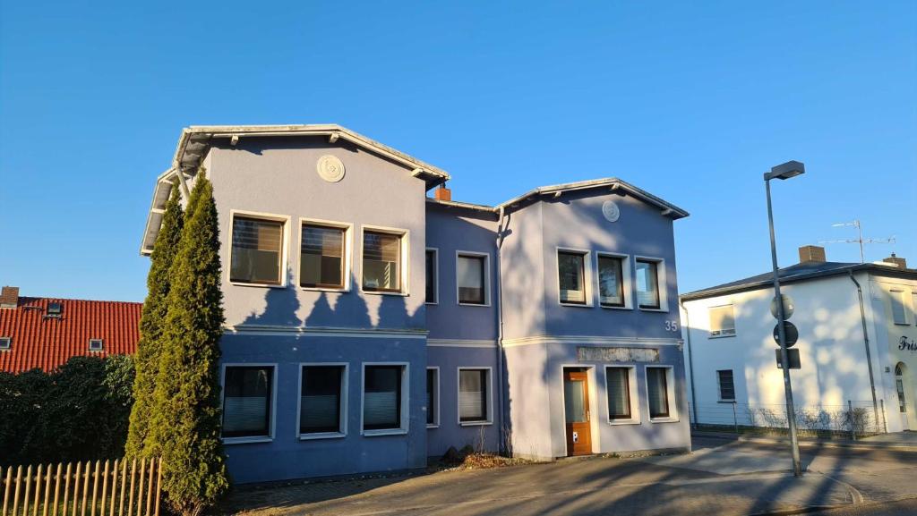 Appartement Haus 4 Jahreszeiten- Fewo Sommer mit Terrasse und Bio-Kamin Hauptstr. 35 17449 Karlshagen