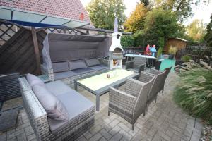 Haus Abbi, Ferienwohnung mit Schwimmbad
