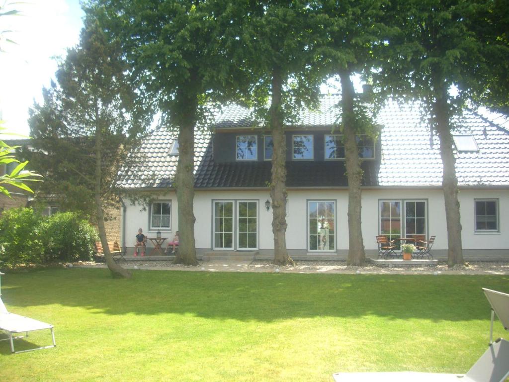 Haus-am-Dorfteich-Kopendorf-Wohnung-2 Austraße 13, 23769 Kopendorf