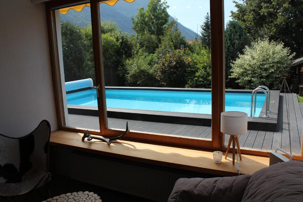 Haus am Pool - Wohlfühloase 5 Höllgraben, 82441 Ohlstadt