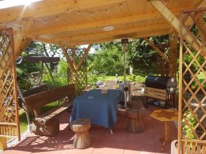 Appartement Haus am Sachsenring Goldbachstrasse 15 09337 Hohenstein-Ernstthal Saxe