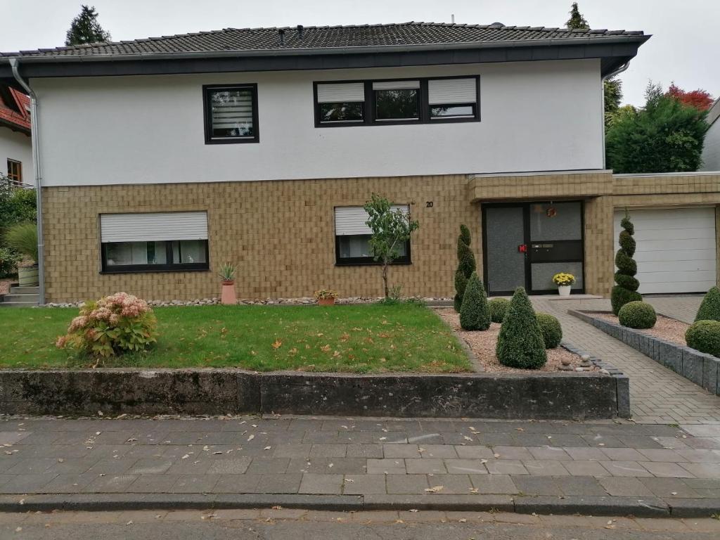 HAUS AURORA - im Grünen, zentral gelegen Gartenstraße 20, 66482 Deux-Ponts