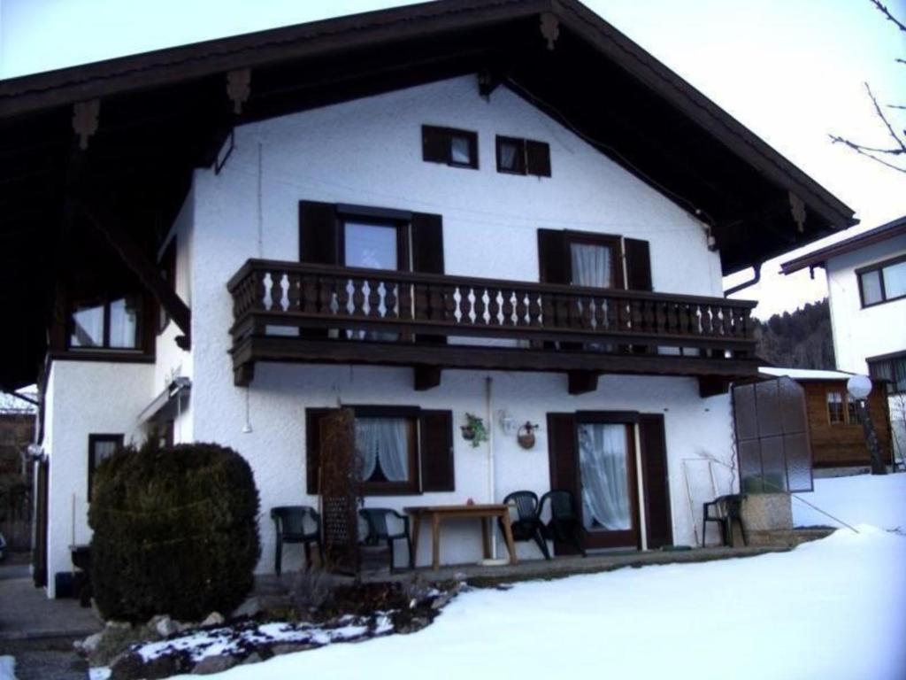 Haus Berggruß EG Im Speck 10, 83324 Ruhpolding