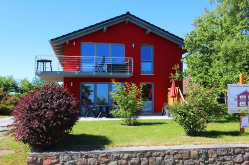 Haus Boddenblick FeWo im Erdgeschoss in Neuendorf