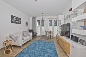 Haus Hafenkieker FeWo 02 Terrasse, Hafenblick