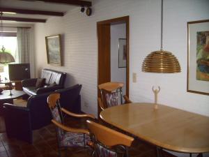 Haus-Halligblick-Ferienwohnungen-am-Meer