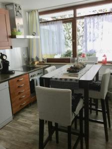 Haus Ina - Ferienwohnung Rondar