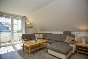 Haus Inselblick FeWo 03 Balkon mit Meerblick, Sauna- u Schwimmbadnutzung im AHOI Sellin