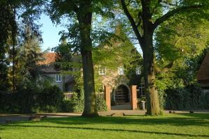 Haus Keppelborg: ZI Elisabeth mit Burgmauerblick