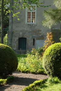 Haus Keppelborg: ZI Ferdinand mit Rosengartenblick