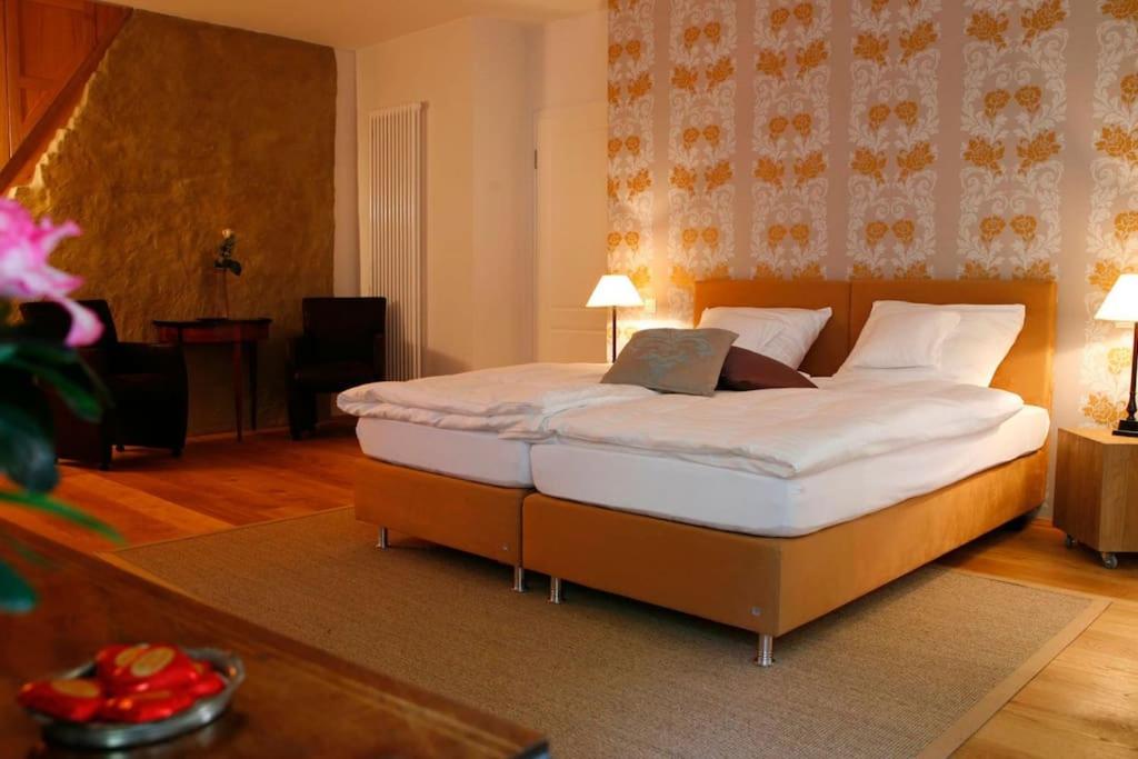 Haus Keppelborg: ZI Rosina mit Burggartenblick 3 Burg, 48619 Heek
