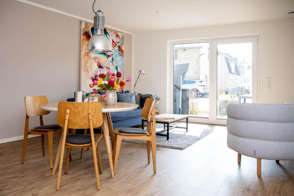 Haus Lütt Schick Apartment Leenke Hinter der Deichstr. 11, 25761 Büsum