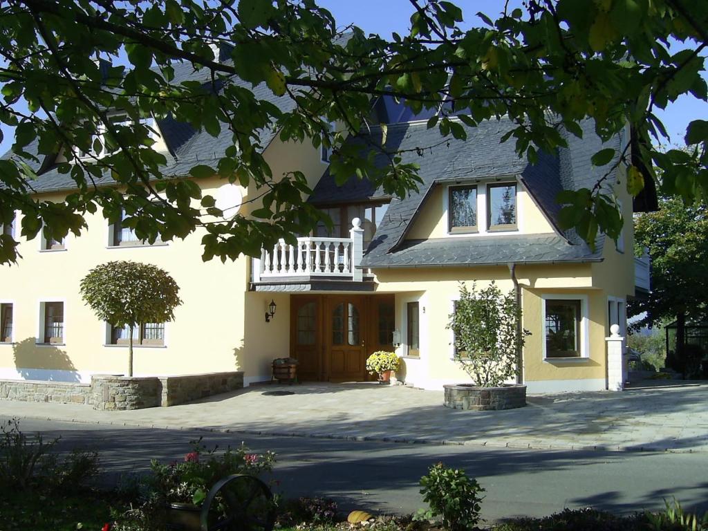 Haus Maria Auf dem Hock 9, 54689 Olmscheid