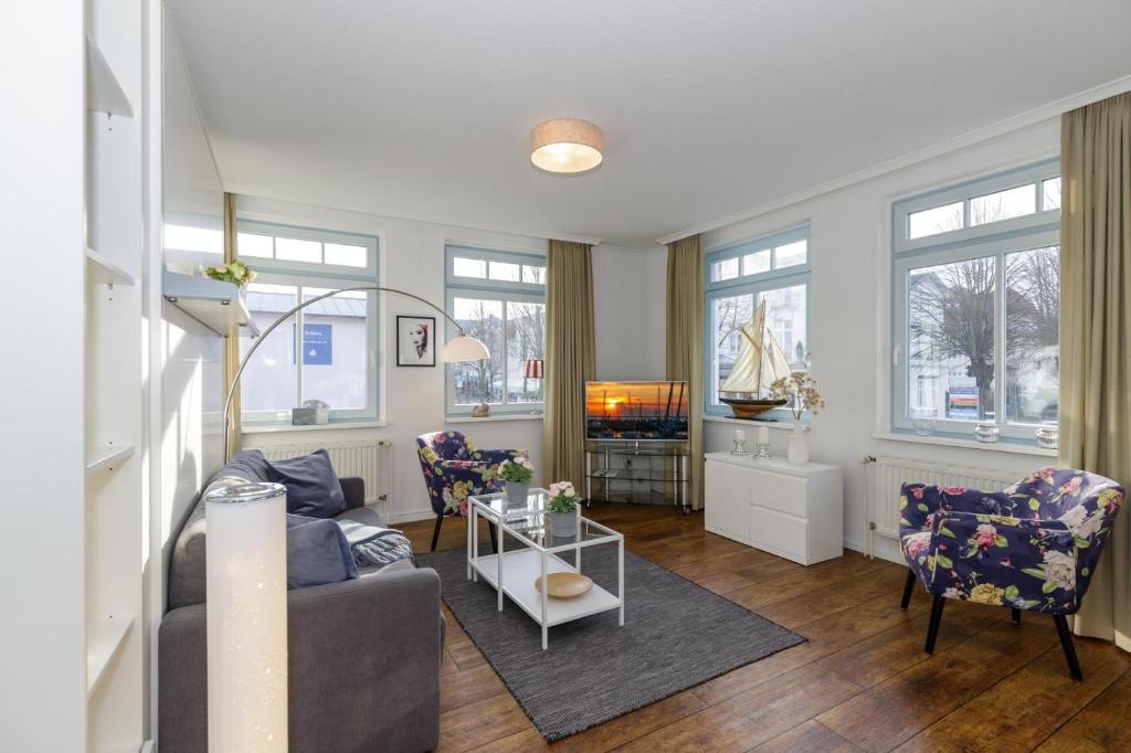 Appartement Haus mit Ambiente Wald - Schöne Ferienwohnung in Kühlungsborn Ost - Strandstraße Strandstr. 33 18225 Kühlungsborn