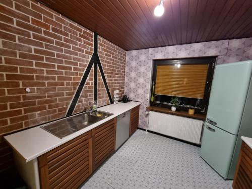 Haus mit Balkon und Garten, sehr ruhige Lage