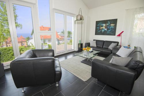 Haus Ostseeblick 1 FeWo Mee h rblick Dachterrasse, Meerblick