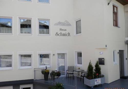 Haus Schmidt