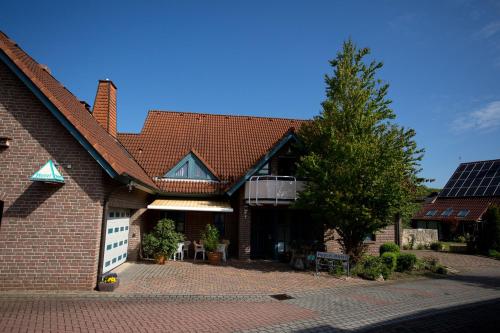 Appartements Appartement-Haus Schneevoigt Falkenweg 9 Hagenburg