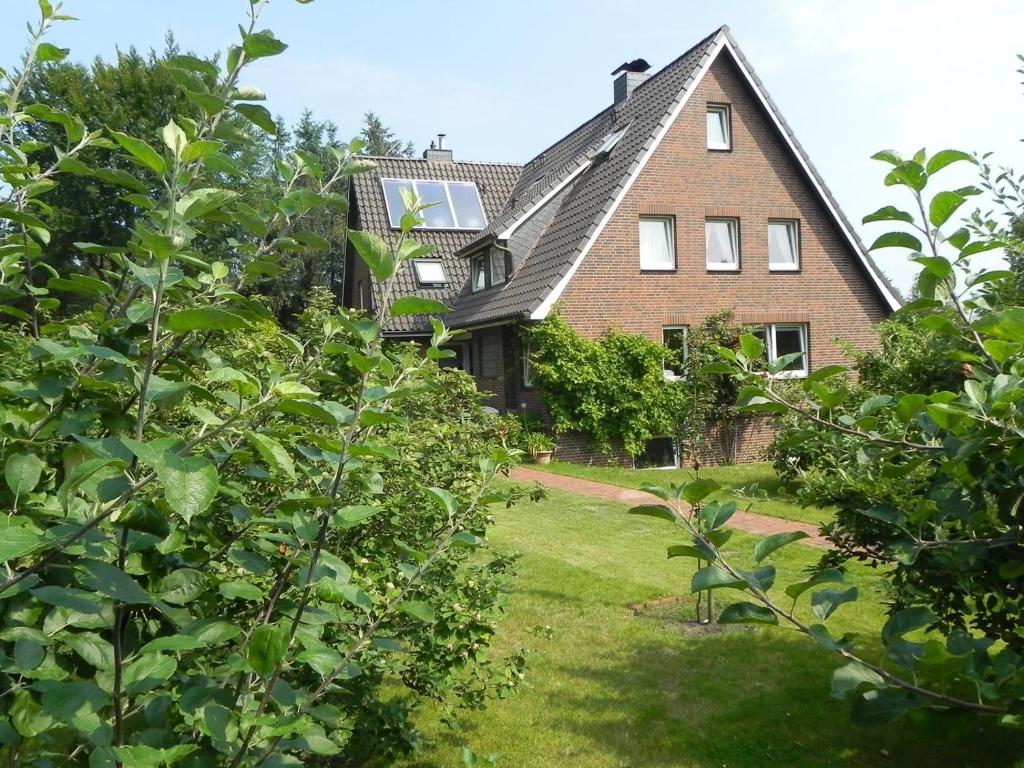 Haus *Üüs Aran* Wohnung Nr. 1 Sösarper Strunwai 25, 25946 Großenaspe