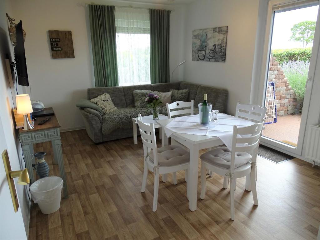 Appartement Haus Wildfang FeWo 3 - a70095 Am Kampland 38 23747 Dahme