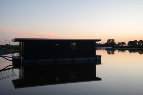Hausboot Wangermeer Nordsonne12 mit Sauna