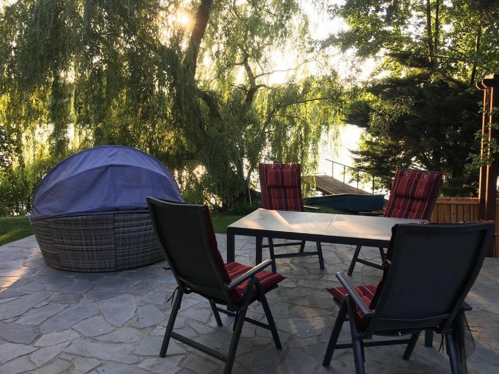 Häuschen direkt am See mit privater Sauna und Boot 15 Neue Straße, 15741 Bestensee