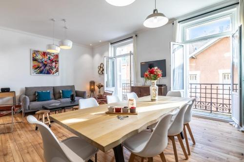 Haussman -Elegant 2 bedrooms flat in the heart of Biarritz- Parking