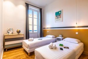 Haussman -Elegant 2 bedrooms flat in the heart of Biarritz- Parking