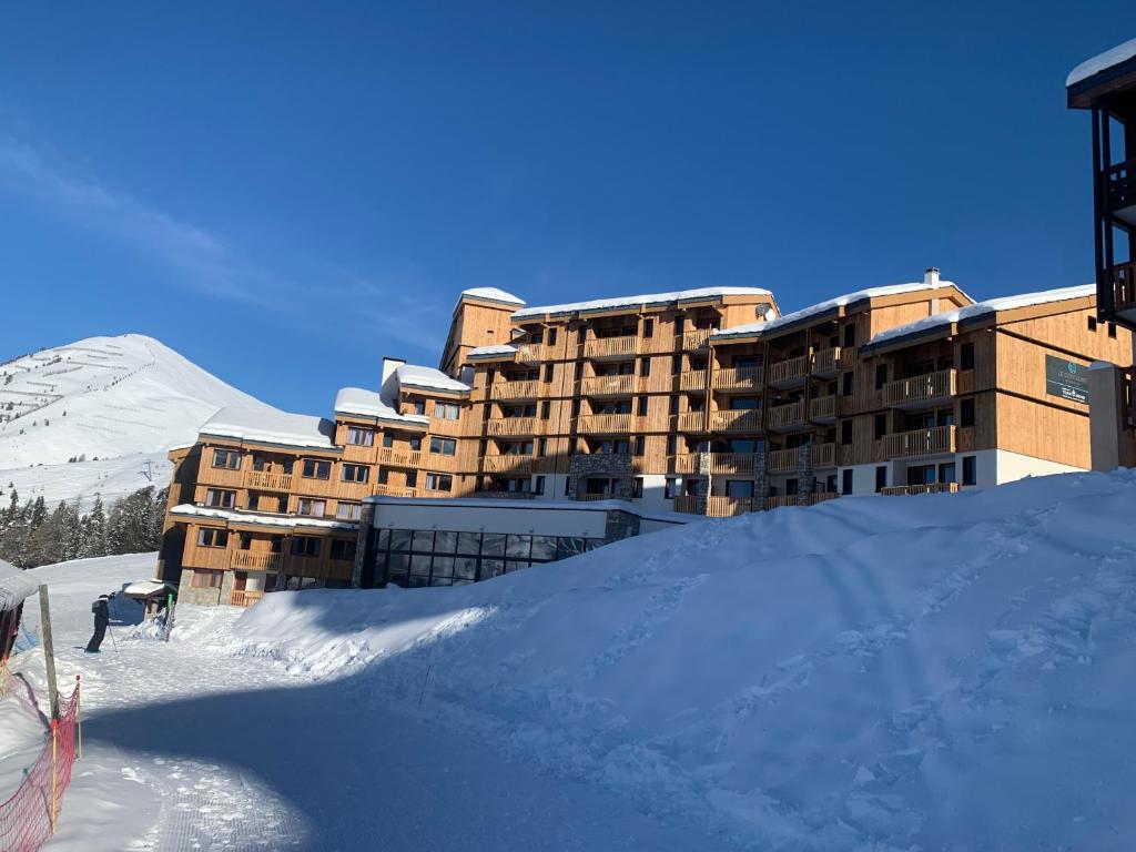 Appartement Haut Belle Plagne, vue montagnes, au pied des pistes, proche de l'ESF & espace bien être inclus Route de Belle Plagne 73210 Belle Plagne