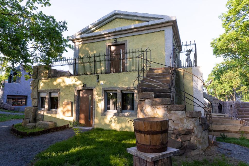 Havenburg Bildhauer Wohnung oben Elbstraße 19 A, 06869 Coswig
