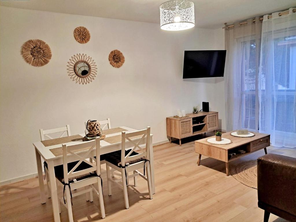 Appartement Havre de Paix à Fréjus 133 Avenue Andrei Sakharov 83600 Fréjus