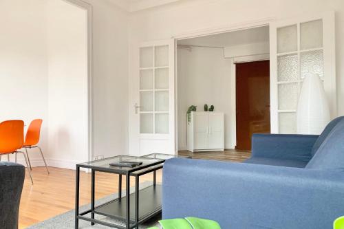 Heart of citycenter close to train station Totally renovated !! #BI