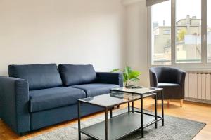 Heart of citycenter close to train station Totally renovated !! #BI