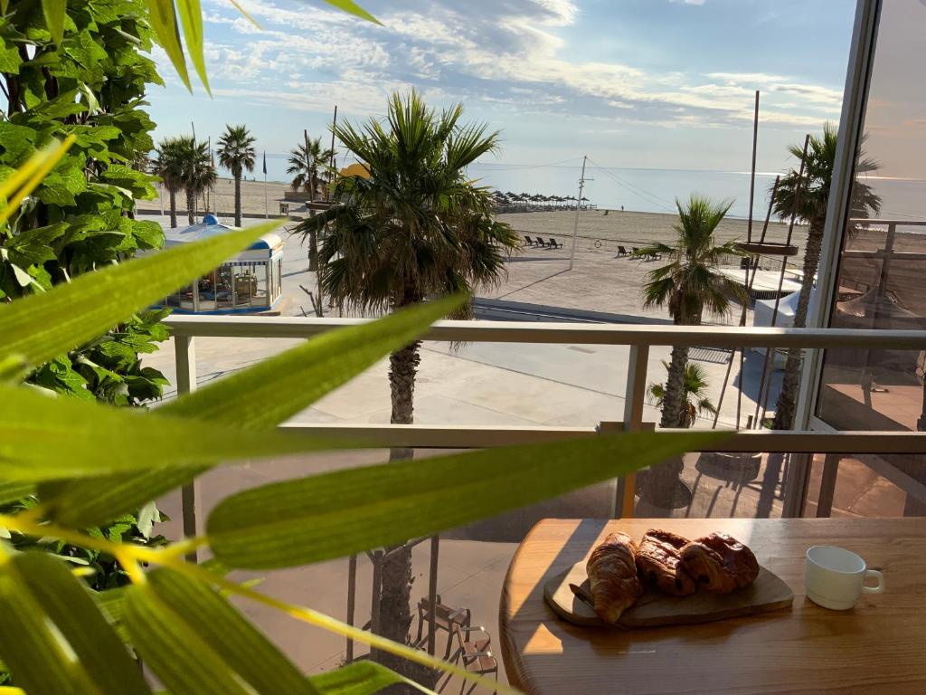 Hébergement les pieds dans l’eau 2 Promenade Charles Trenet, 66140 Canet-en-Roussillon