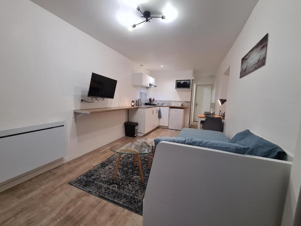 Appartement HeberGenève : Aux pieds du château 141 Rue du Commerce 01170 Gex