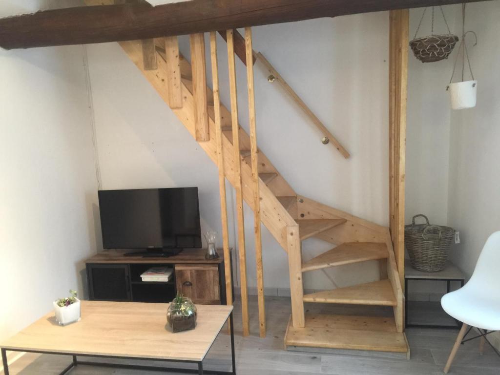 Hegelsbergstraße 38 Ferienwohnung - Souterrain 34127 Cassel