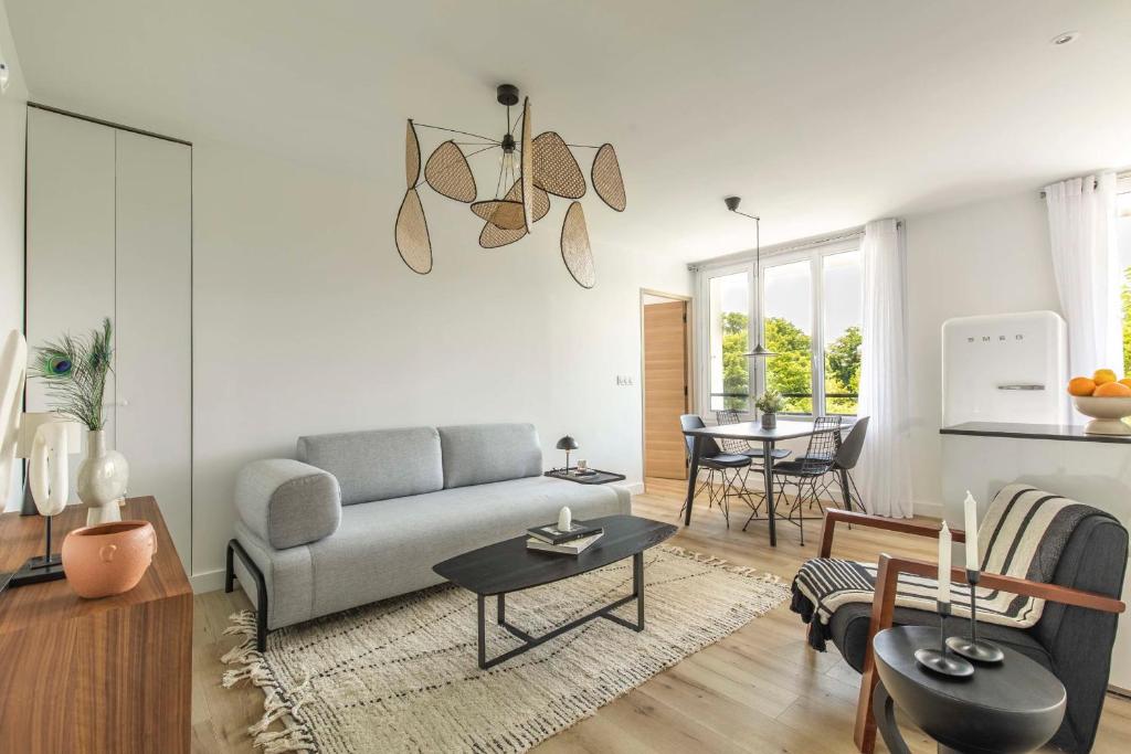 Helder Bagheera - 2 chambres - Fibre internet - parking en option 18 rue Pringle, 64200 Biarritz